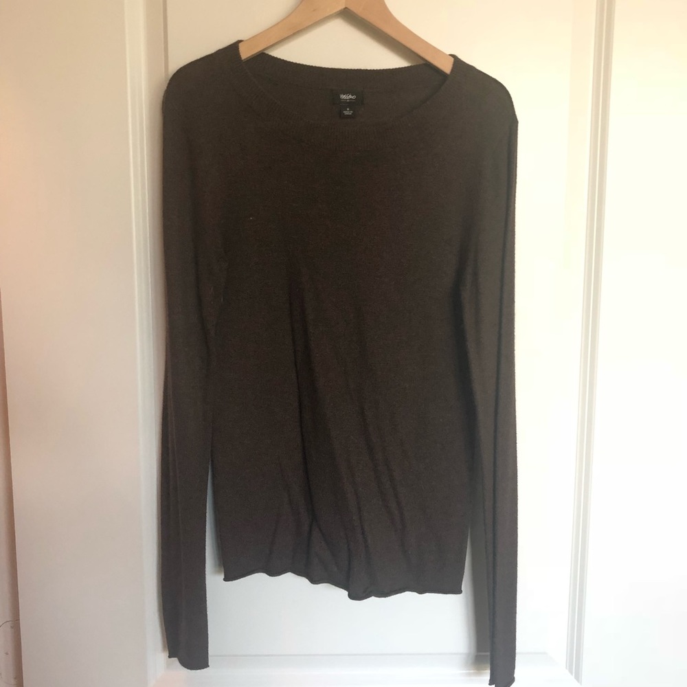 Brown sweater